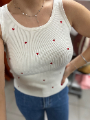 Basique avec coeur rouge 
