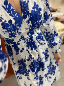 Robe bleu fleurie 